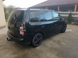 Volkswagen Touran 2.0 TDI, photo 2