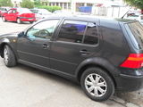 VW GOLF 4. 1,6 benzina, fotografie 1