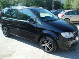 VW Touran 2.0 TDI 6+1 Viteze DEOSEBIT!